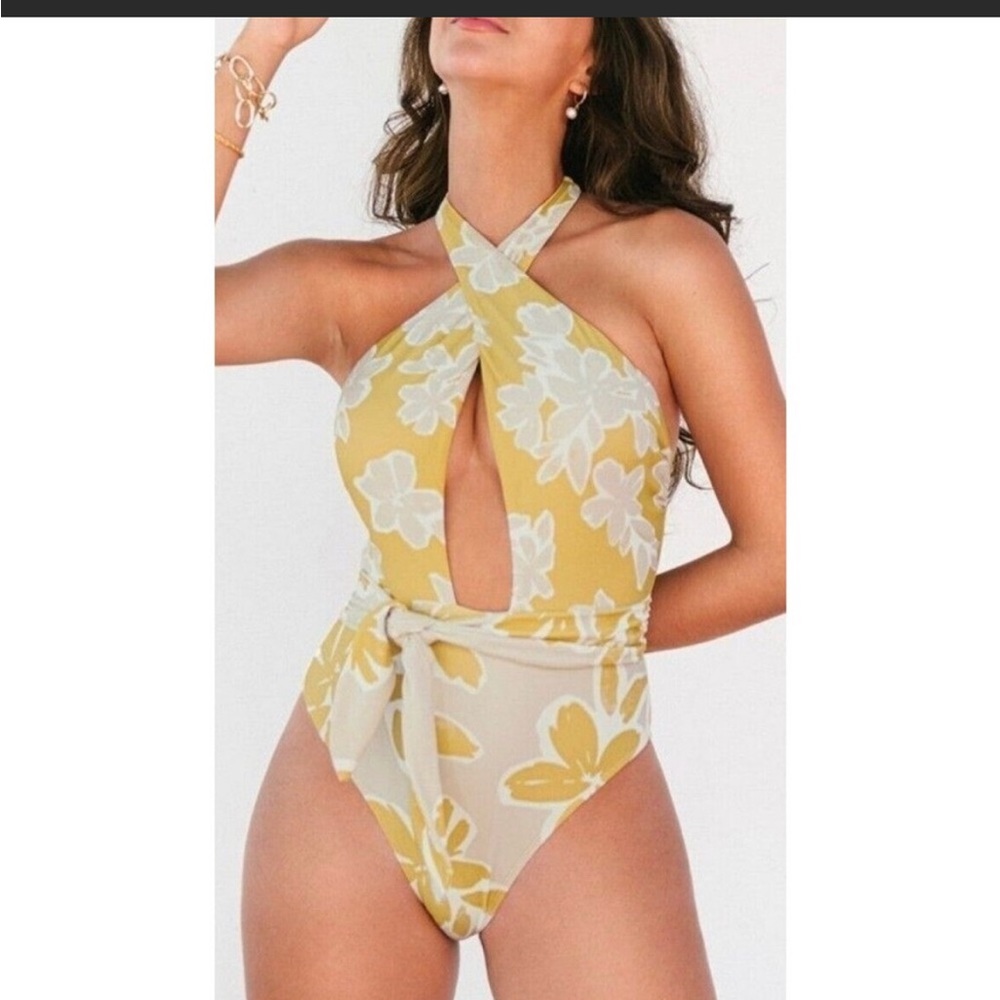 NWT Cupshe one piece bathing suit
